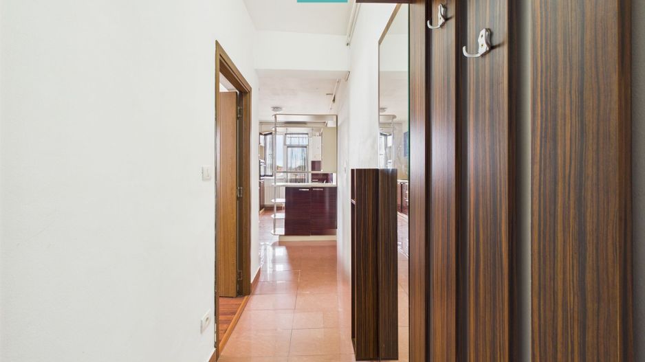 Apartament 2 camere, etaj 1, parcare privata. - Poză 10