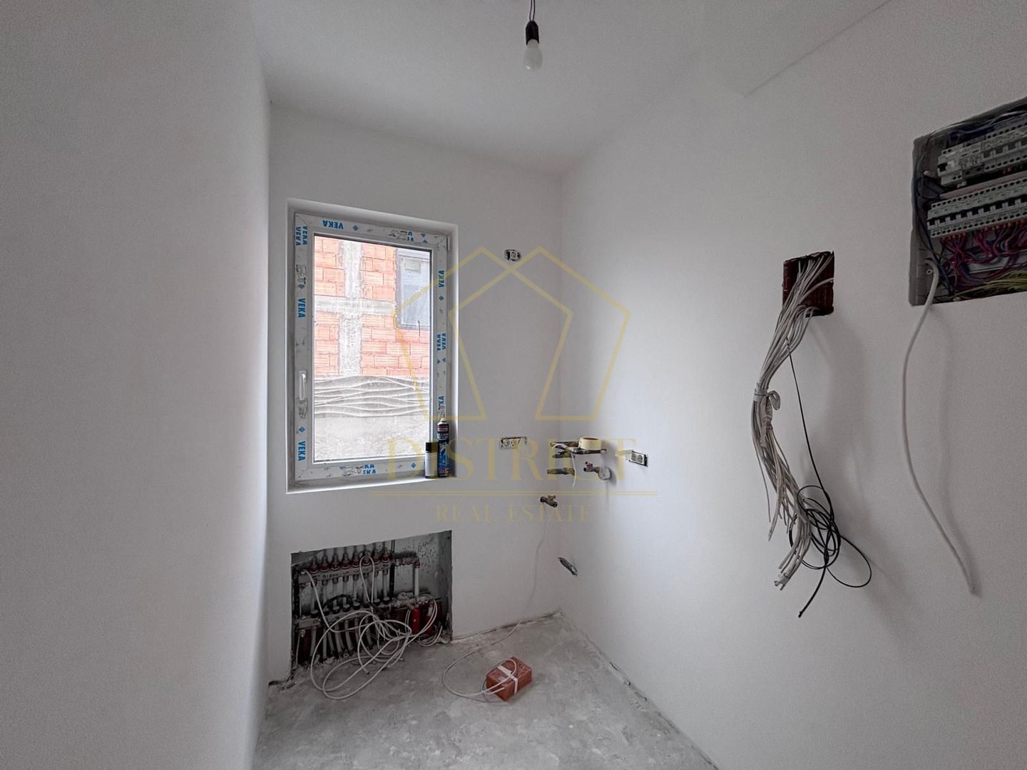Duplex spatios cu 5 camere | Sacalaz - Poză 17
