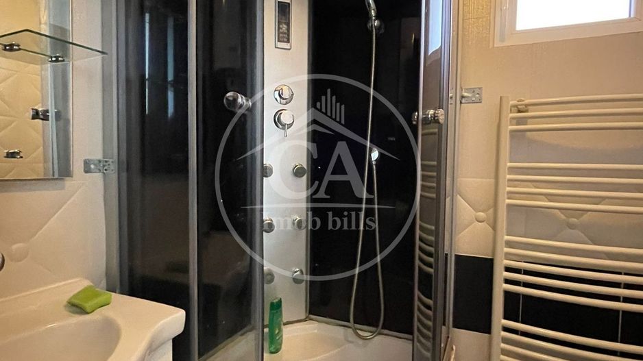 Apartament de vanzare cu 3 camere in zona Central, Oradea - Poză 11