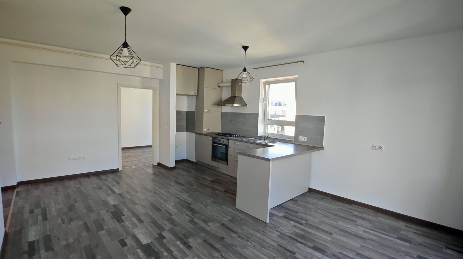 Apartanent 3 camere ,Avantgarden etaj 5, bucataria mobilata. - Poză 7