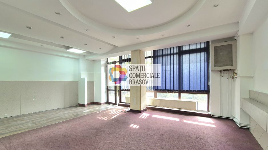 Spatiu comercial de închiriat cu vad - 70 mp # spatii-comerciale-brasov.ro - Poză 1