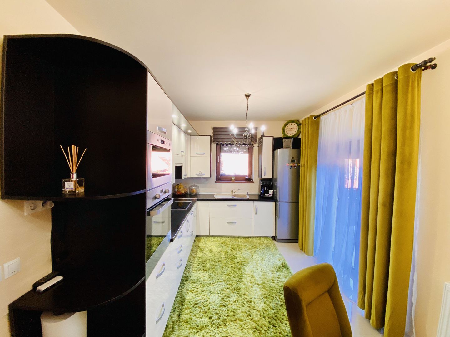 Casa moderna, individuala cu Garaj - Sura Mare - Poză 13