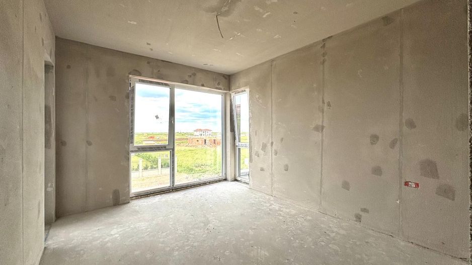 Casa individuala cu arhitectura deosebita, 170 000 Euro -  Sacalaz - Poză 6