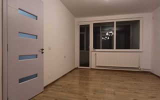 Apartament  2 cam, Micro 16,et 4,renovat toatal - Poză 4