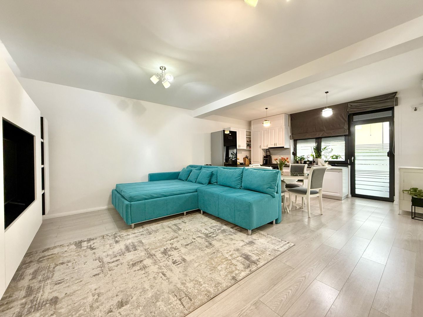 Apartament modern cu 2 camere în Dumbrăvița - 2 locuri de parcare - Poză 6