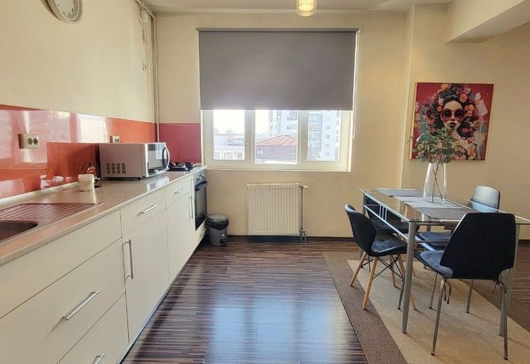 Apartament 2 camere - mobilat si utilat - Decebal, 77 mp,  parcare inclusa - Poză 1