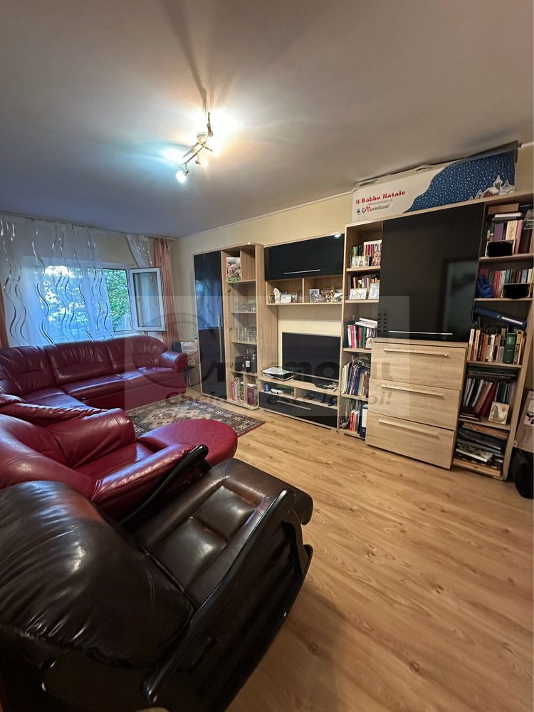 Apartament 3 camere decomandat - parter - 64 mp - Canta - 120.000 euro - Poză 4