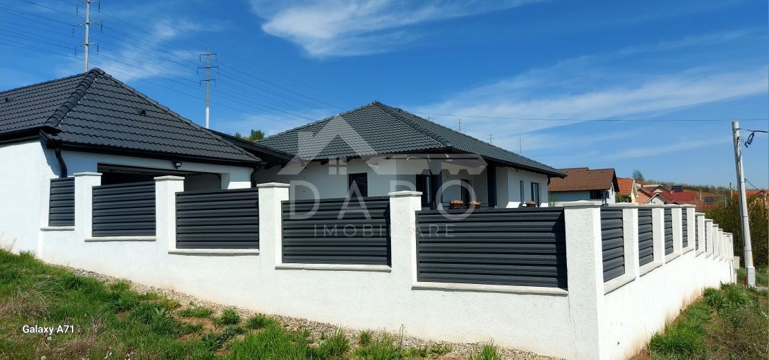 Casă de vânzare - Poză 2