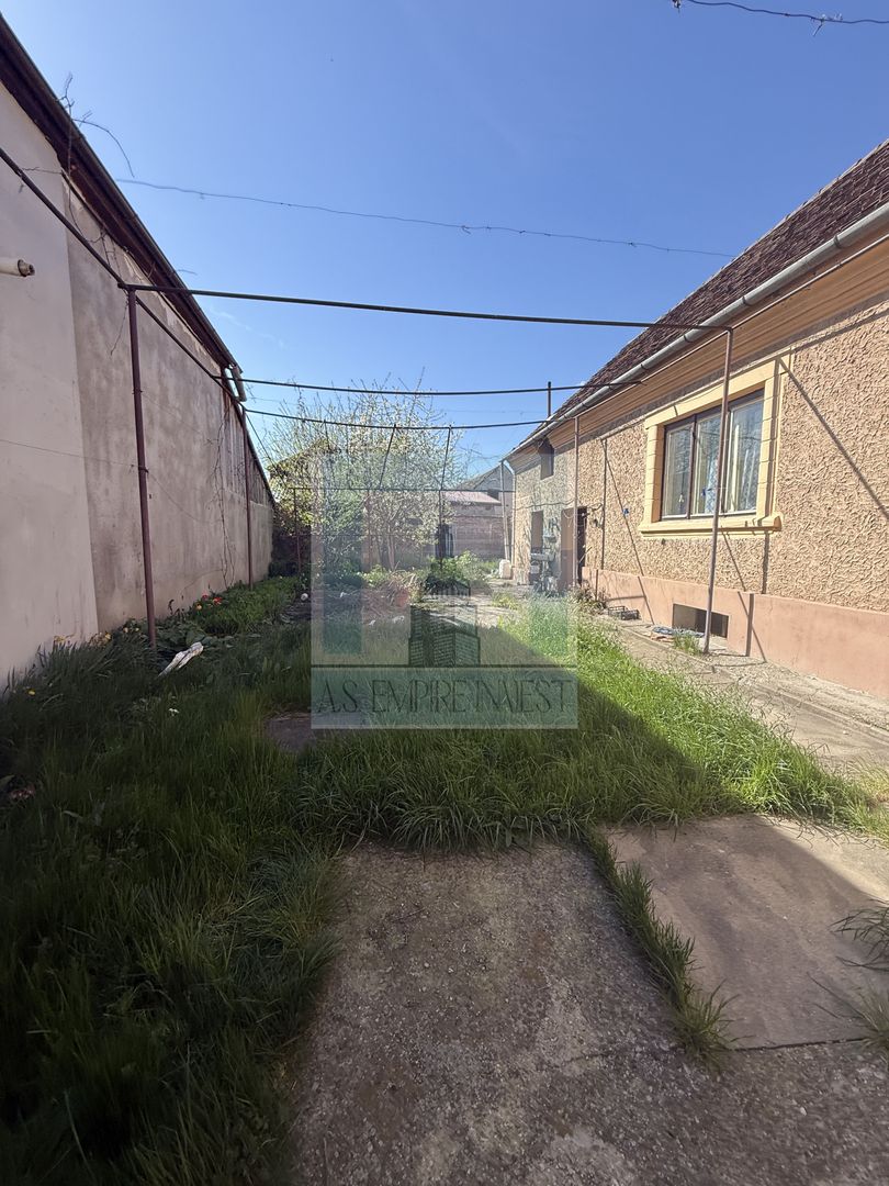 Casa 3 camere,singur in curte,360 mp teren - Halchiu/Brașov - Poză 12