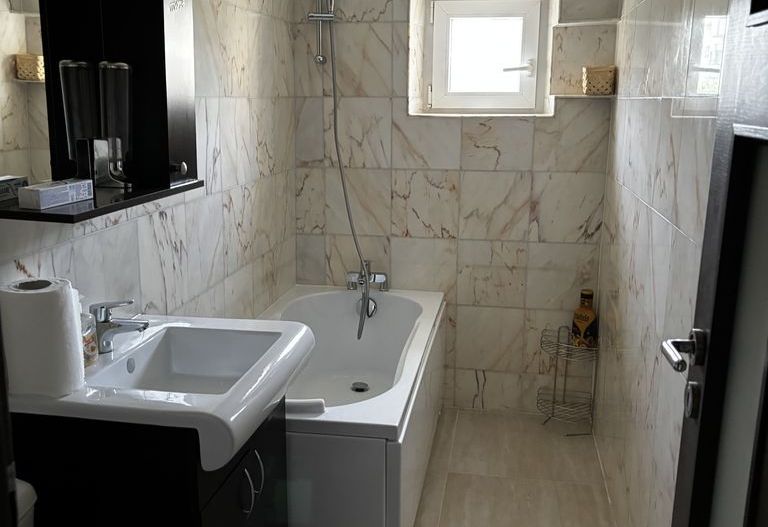 Apartament 4 camere, 100 mp, parcare, langa Parcul Sebastian - Poză 10