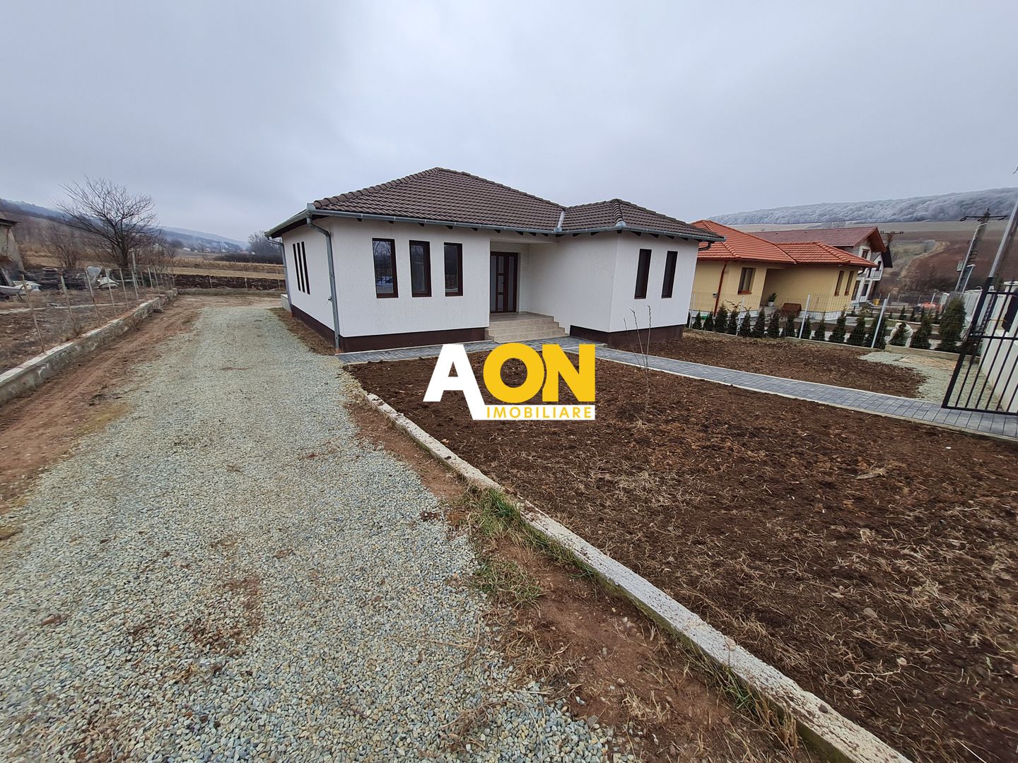 Casa 4 Camere, 101 mp Utili, Teren 700mp, Com Ciugud - Poză 1