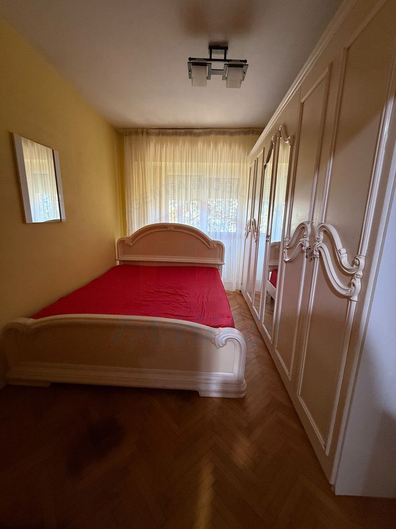 APARTAMENT 3 CAMERE, I.C. FRIMU, 500 €/LUNĂ - Poză 7