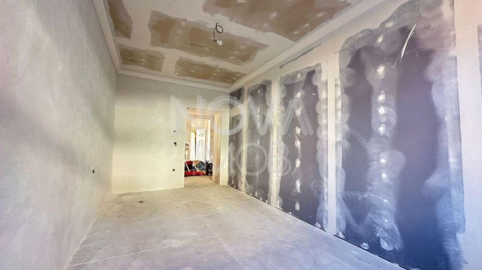 Apartament 3 camere de vanzare, Targul Vinului - Poză 4