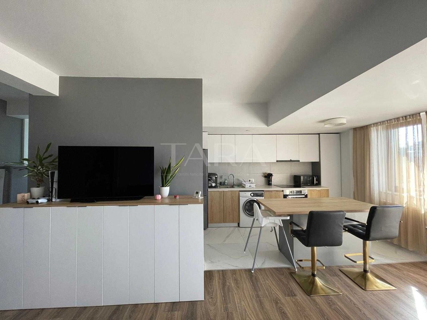 Apartament cu 2 camere de vânzare Gruia + loc de parcare - Poză 3