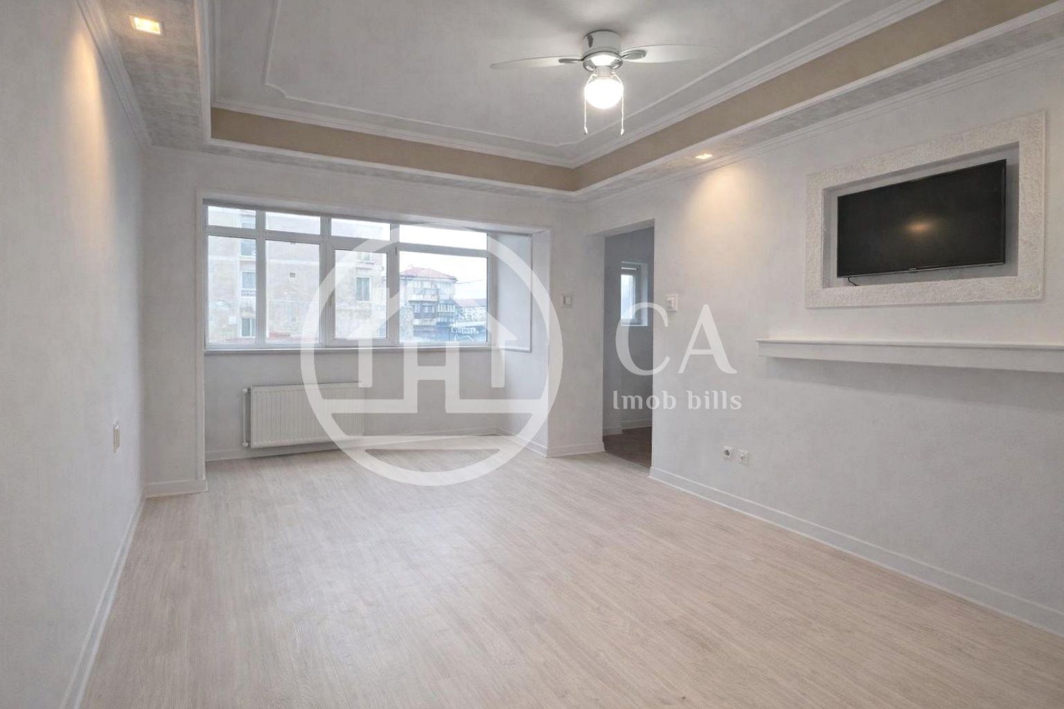 Garsoniera renovata de vânzare in zona Decebal, Oradea - Poză 1