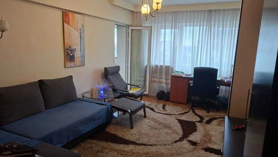 Apartament cald si incapator, trei camere, Calea Mosilor - Poză 1