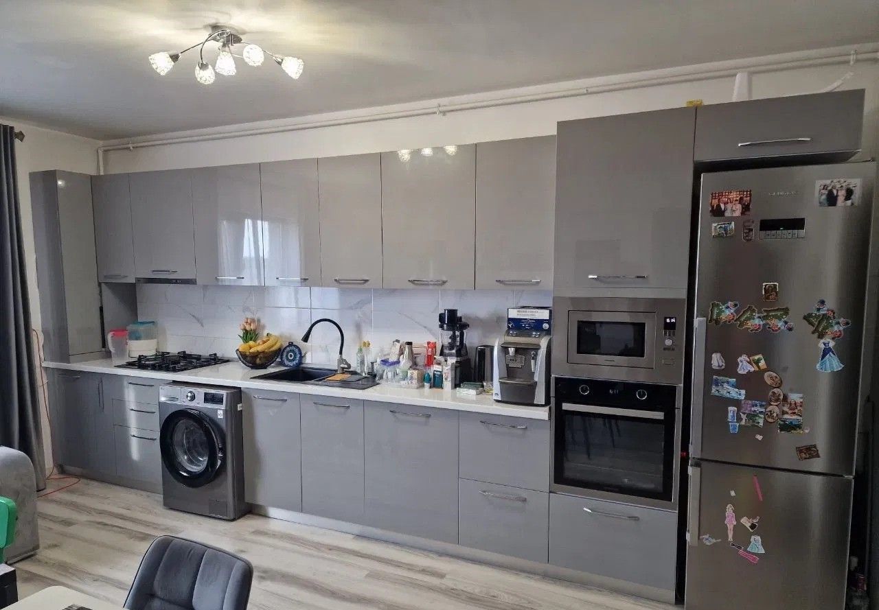 APARTAMENT  SUPERB CU LOC PARCARE ZONA FUNDENI - Poză 1