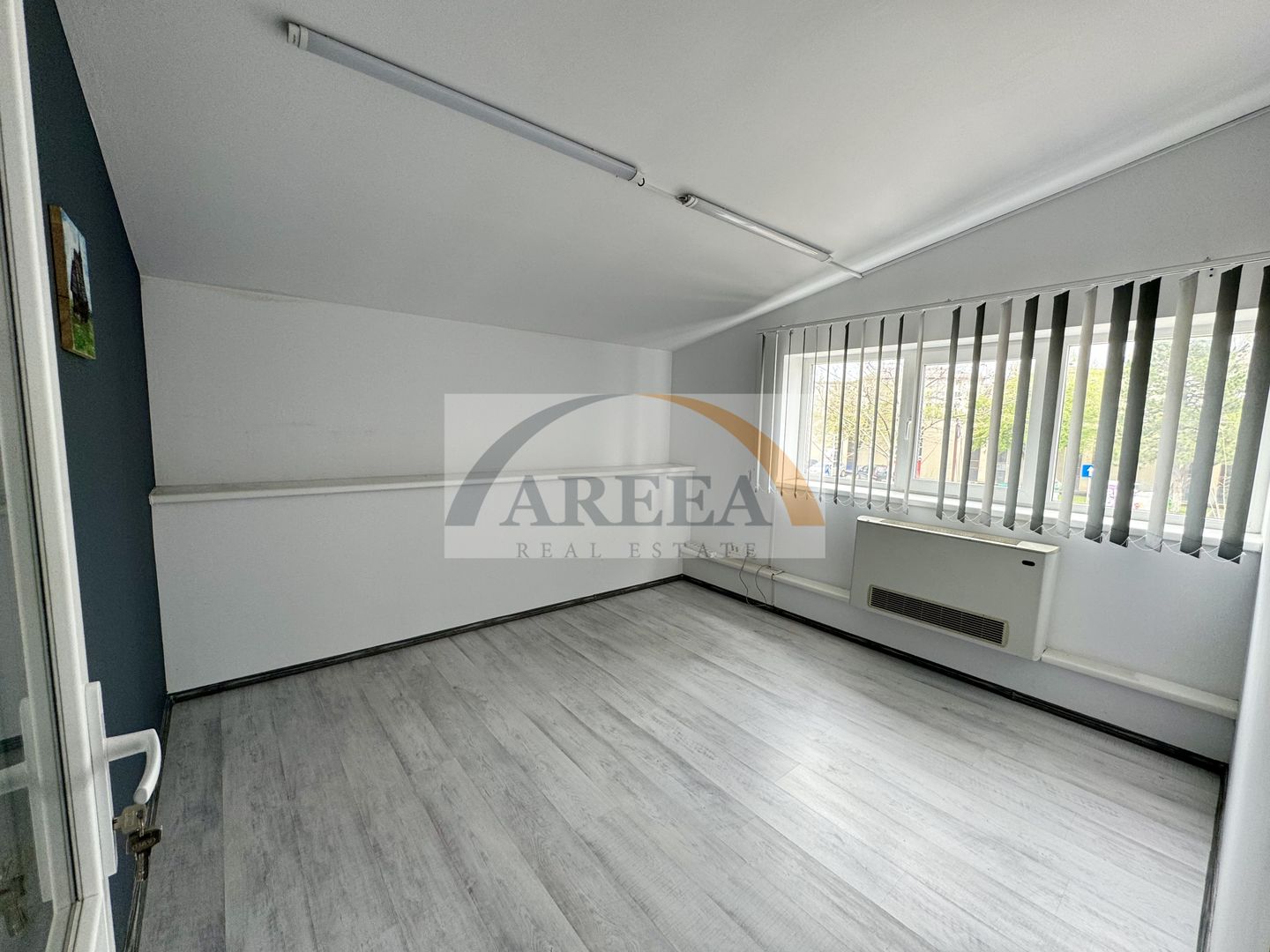 Depozit-Hala-Productie 744mp+366 Birouri-Acces tir - Poză 10