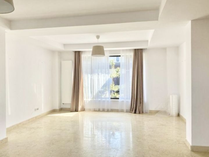 Casa cu 3 dormitoare si gradina - Oxford zona Pipera - Poză 4