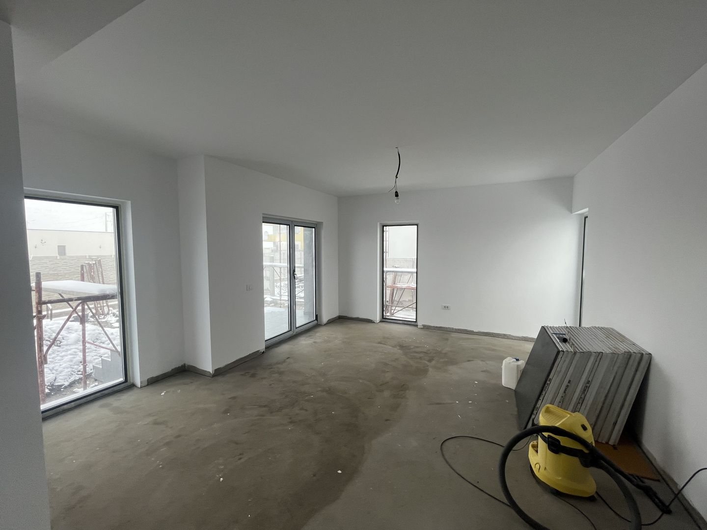 Sacalaz individuala P+E,Terasa,balcon,2 bai,5 camere,2 F.s - Poză 9