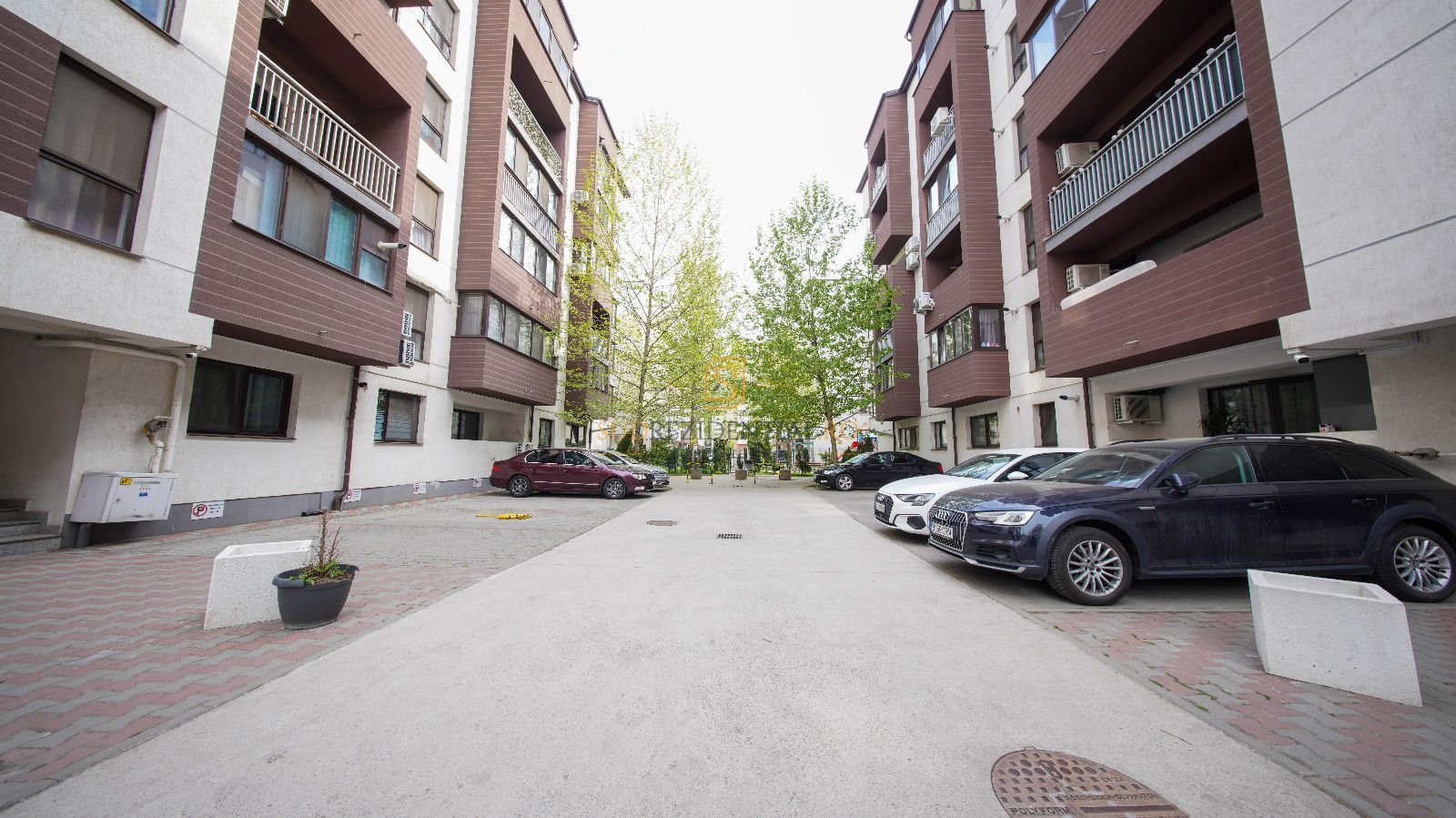 Apartament 3 camere, mobilat si utilat, aproape de metrou - Poză 23