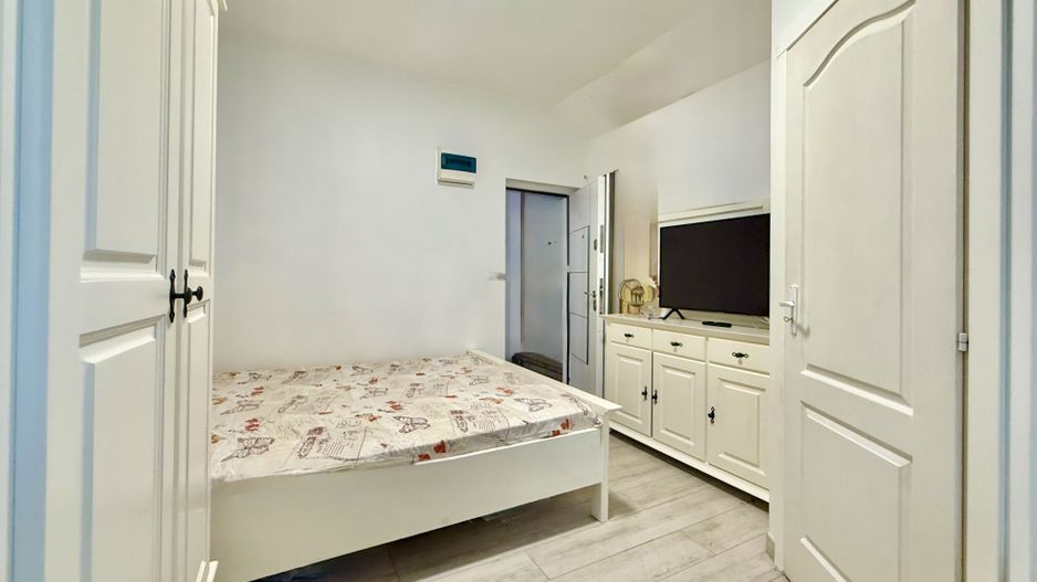 Apartament cu 1 cameră în zona centrală - Medicină - Poză 1