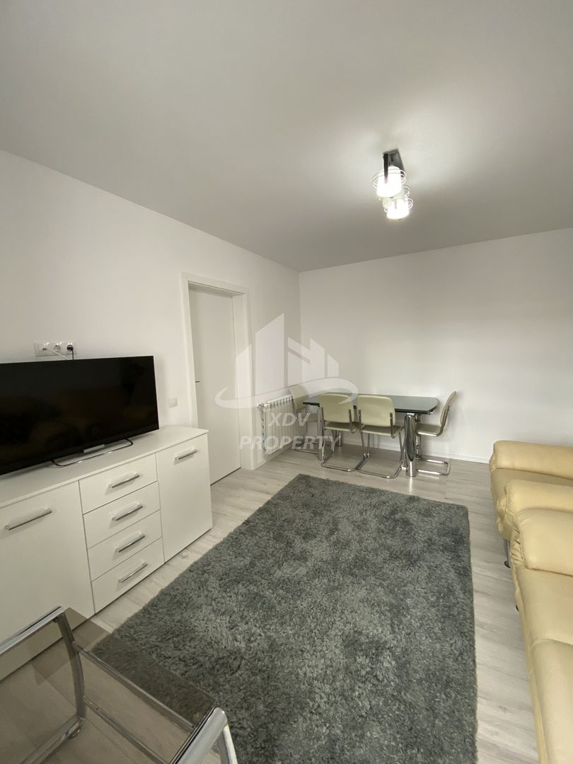 Apartament 2 camere renovat, mobilat ,utilat complet - Poză 1