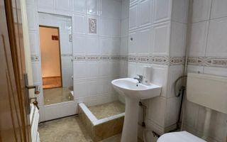 Birou, etaj 1, vis-a vis de Palatul de Justiție! - Poză 7