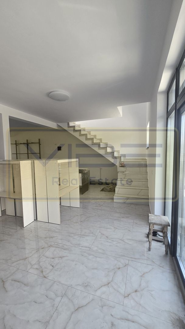 Spatiu 240mp Showroom / Magazin Industrial / Piese etc - Poză 3