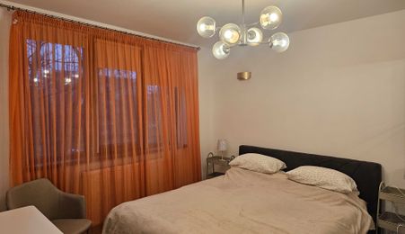 Vanzare - apartament 3 camere mobilat, etaj 2, Tiglina 1, 88.000 euro