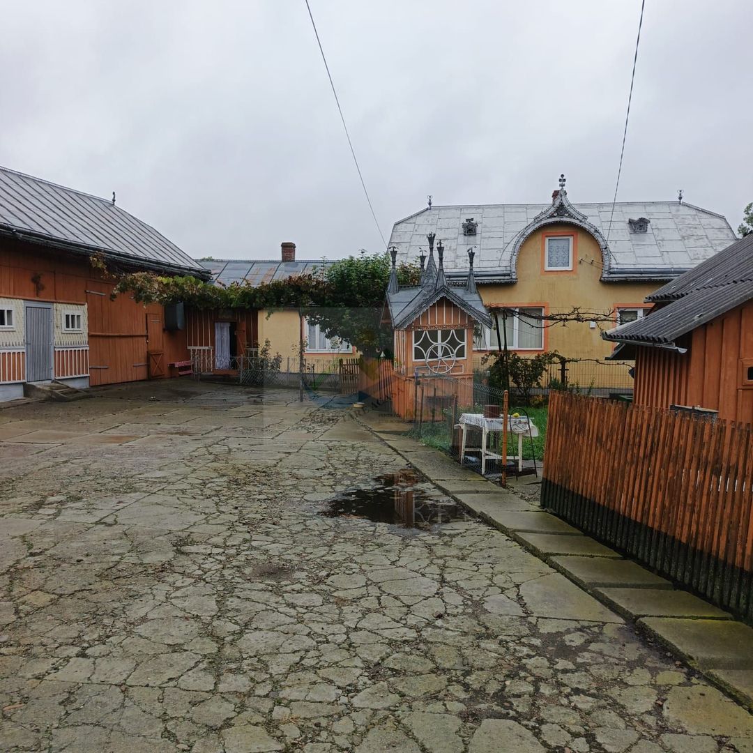 Casă de vânzare Zaharești/Suceava - Poză 1