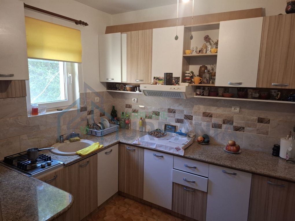 Casa de vanzare in Valea Lupului, 215 mp utili, teren 1.350 mp, complet mobilata si utilata - Poză 7