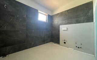 Duplex spațios cu teren generos-Moșnița Veche - Poză 16