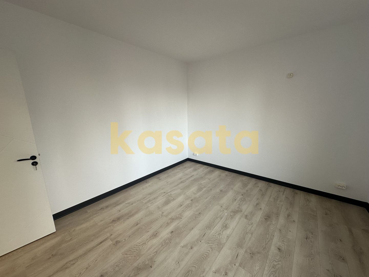 2 Camere | Etaj Intermediar | Renovare 2025 | Instalatii Noi - Poză 11