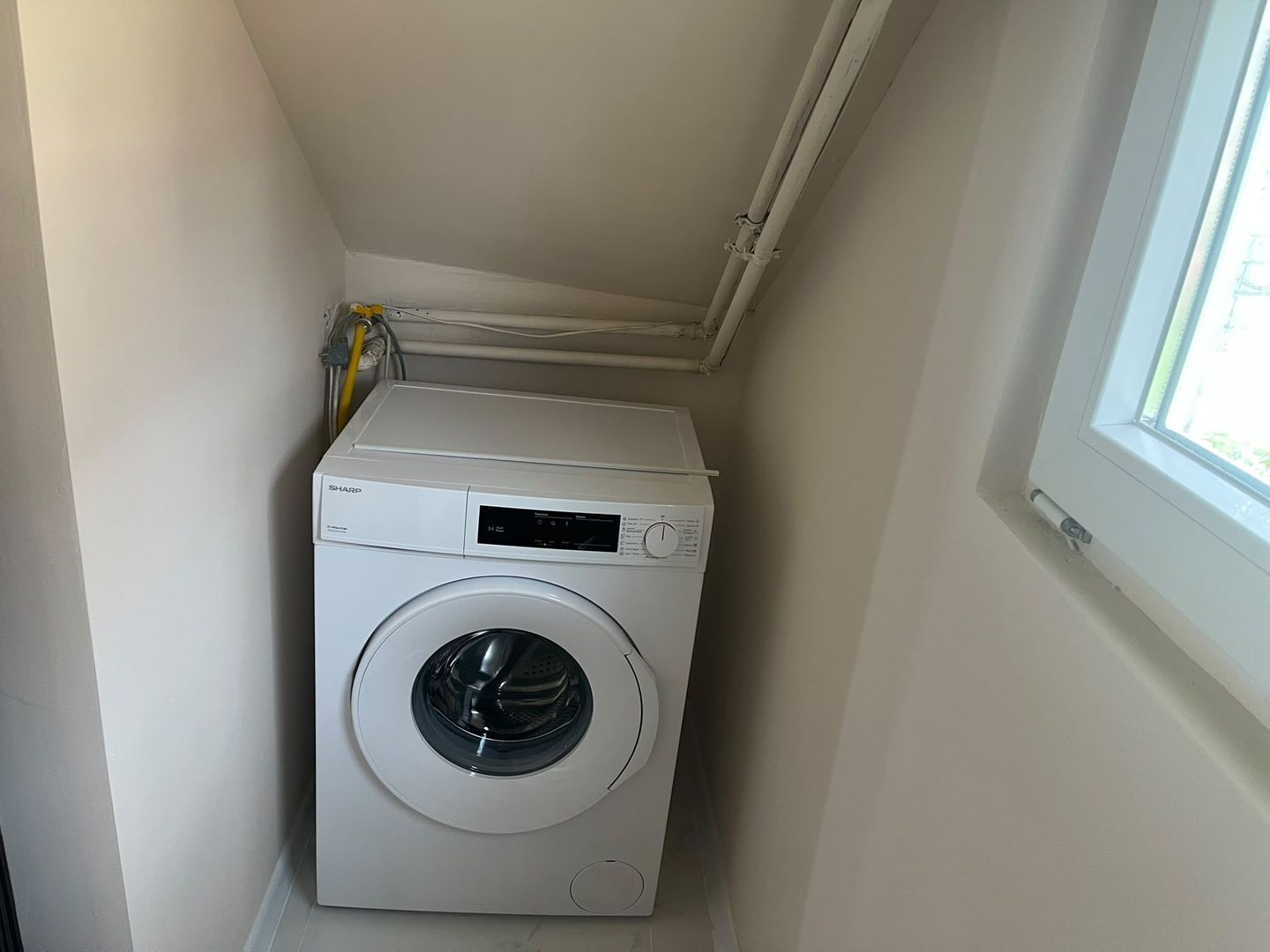 Casa moderna de inchiriat, zona Clinceni- 600 Euro - Poză 14