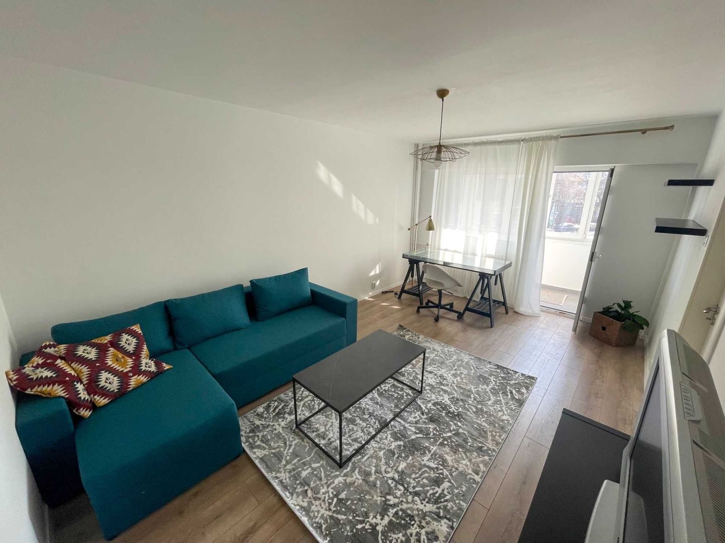 Apartament 3 camere | mobilat si utilat | parcare |  metrou Brancusi - Poză 3