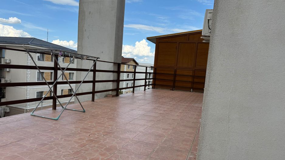 Apartament 2 cam si terasa uriasa Giroc Timis - Poză 2