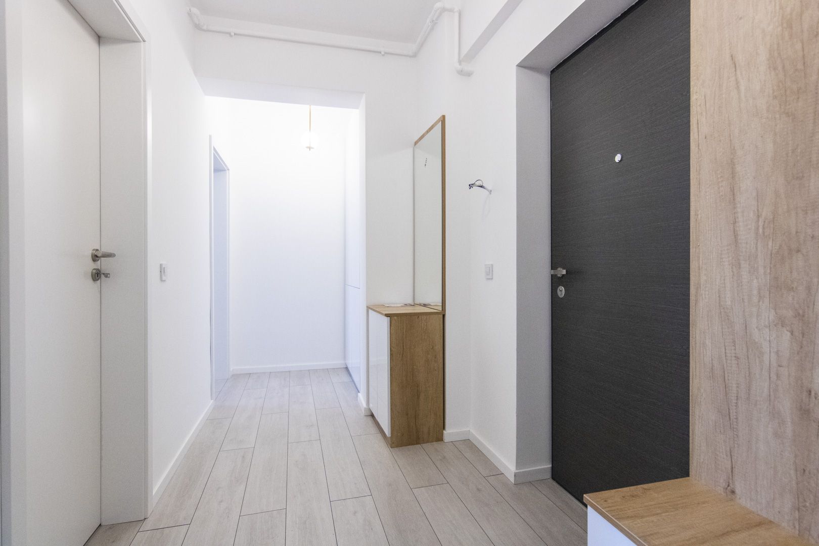 PRIMA INCHIRIERE, 2 camere, 57 m,mobilat +utilat, disponibil, METROU V.IALOMITEI - Poză 11