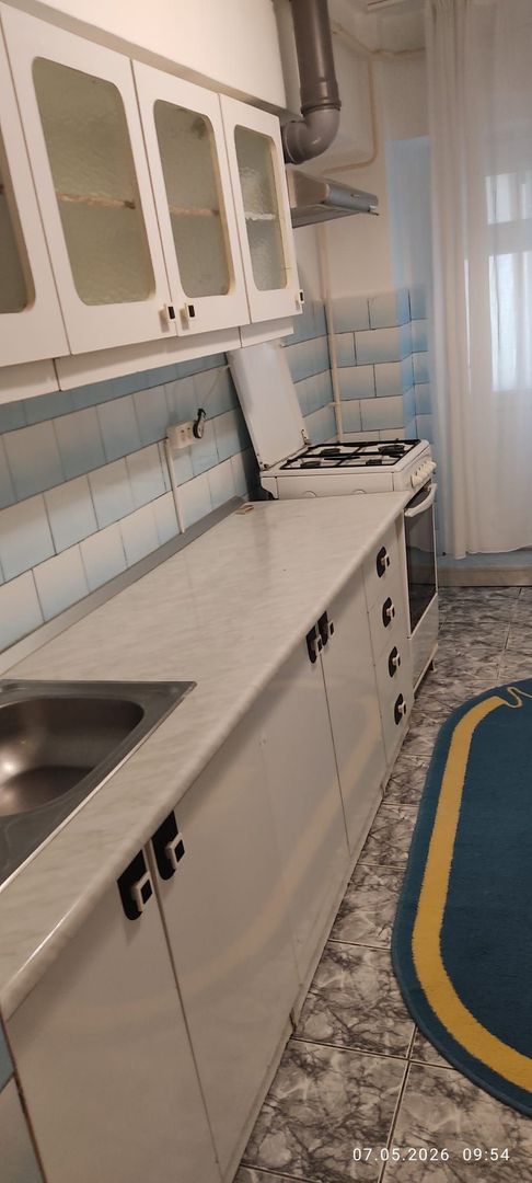 De inchiriat apartament spatios in Piata Centrala, 320 euro - Poză 3