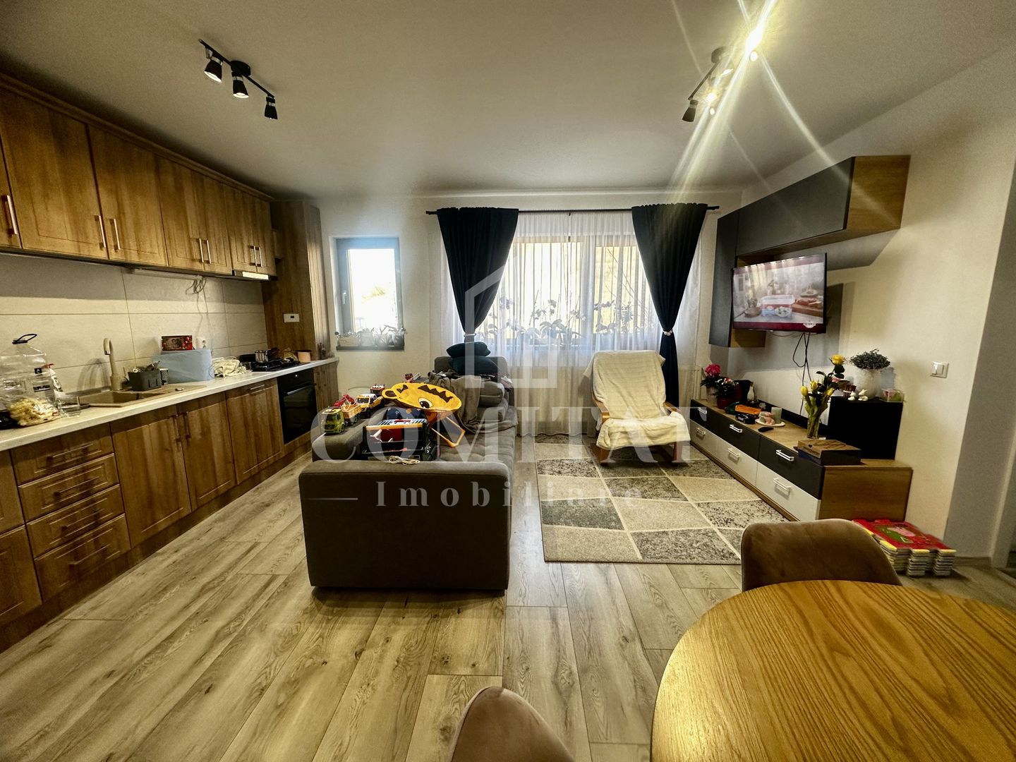 Apartament cu grădină | Loc de parcare | Zona Str Stejarului - Poză 11