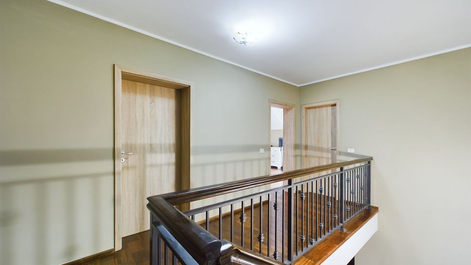 Casă modernă în Giroc, complet mobilată și utilată - Poză 18