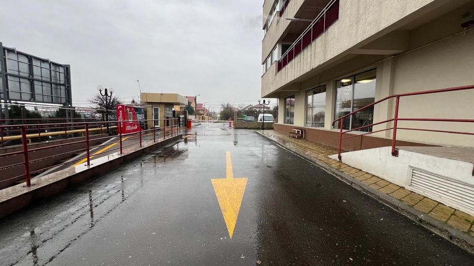 140 mp la Prelungirea Ghencea – Vitrină Stradală - Poză 11