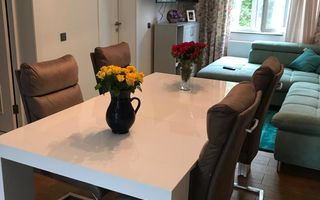 Apartament 3 camere decomandat, garaj si boxa proprietate - Poză 6