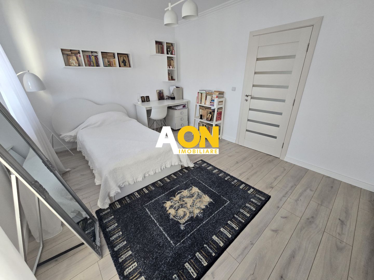 Casa 3 Camere Zona Centru, Complet Renovata si Mobilata - Poză 20