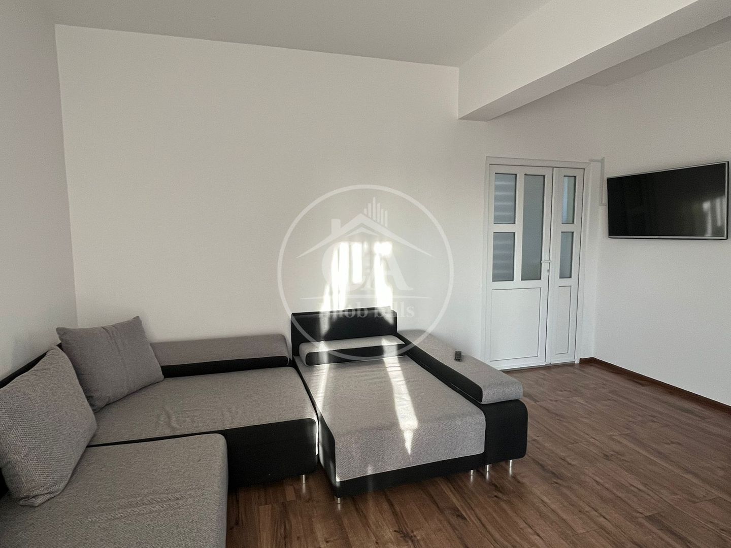 Apartament cu 3 camere de vânzare în Sânmartin, Bihor - Poză 2