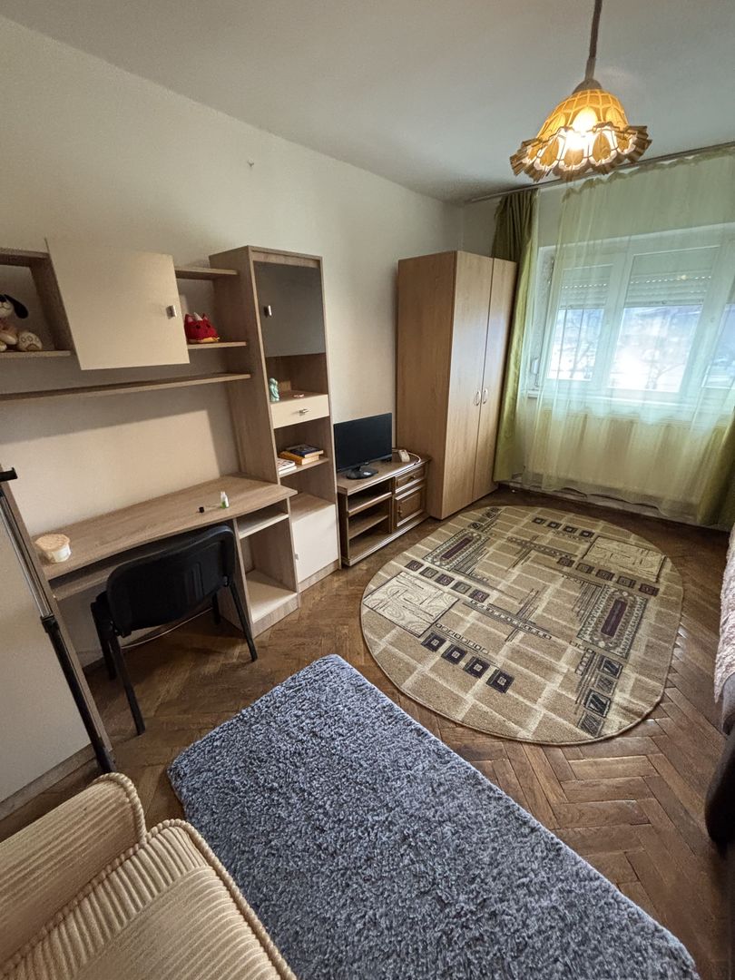 Apartament  modest, 2 camere zona Gheorghe Lazar - Poză 1