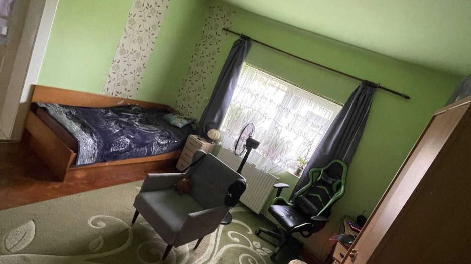 De vanzare casa 5 camere Carei - Poză 6
