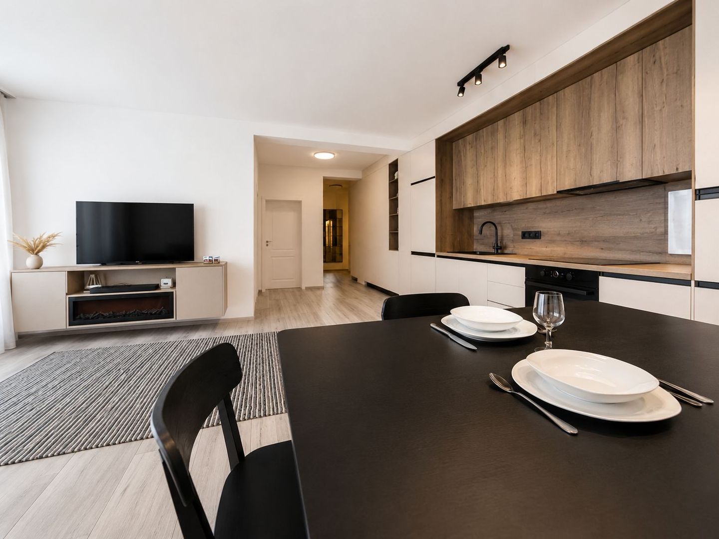 Apartament Premium cu 2 camere | Prima închiriere | Mobilat și utilat - Poză 5