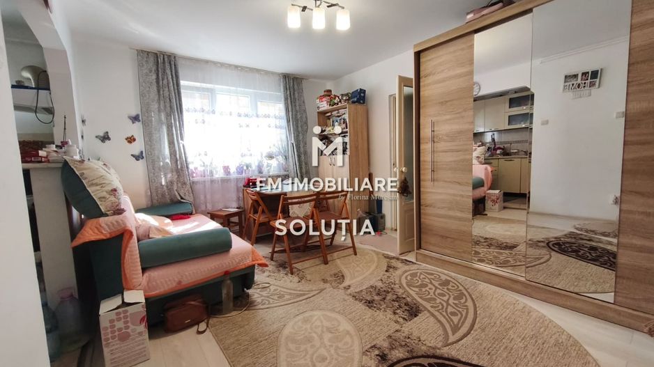 Apartament 2 camere zona-Școala Gimnazialã Nr 5 - Poză 1