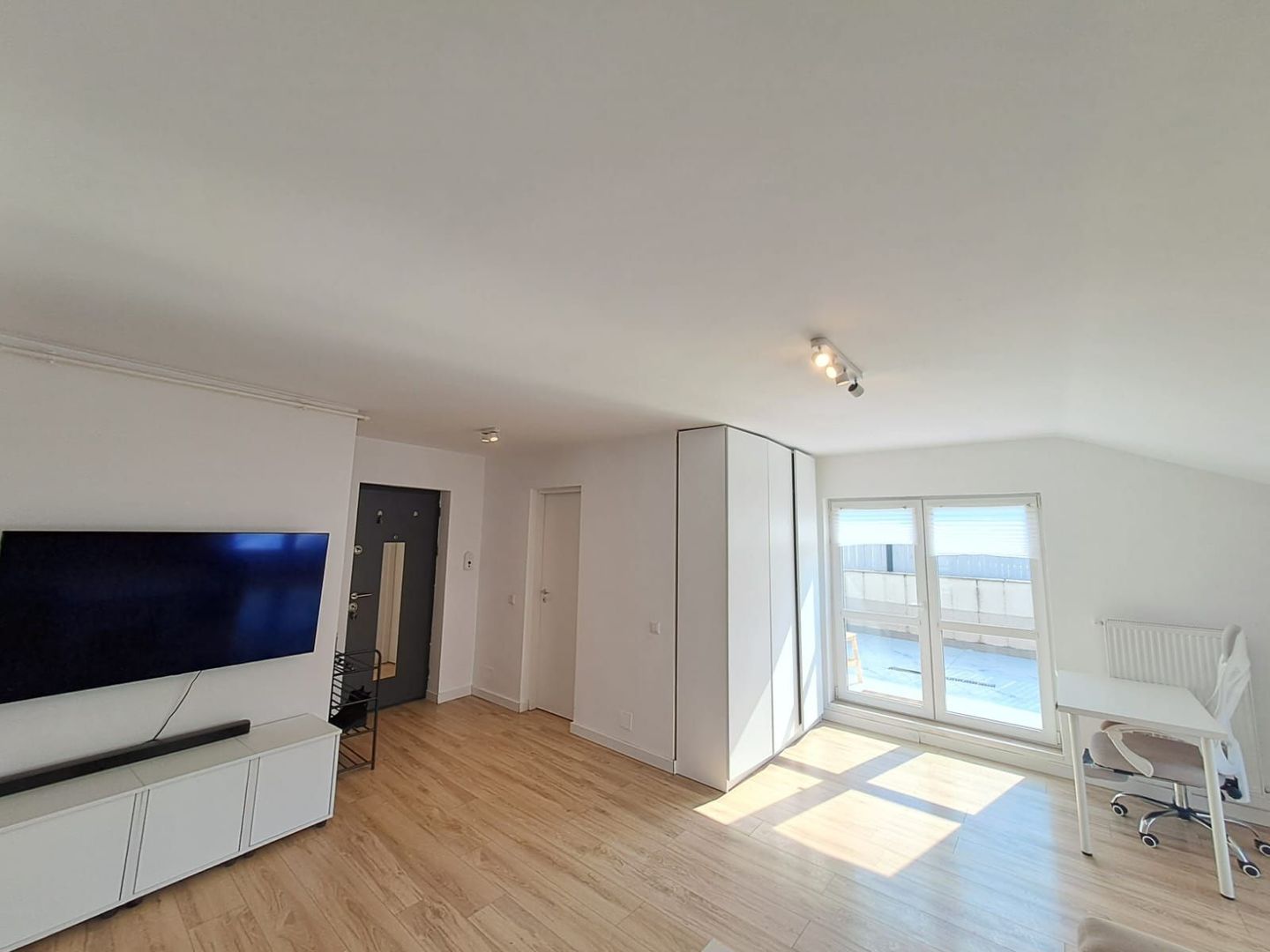 Apartament 2 camere plus terasa de 22 mp - Poză 3